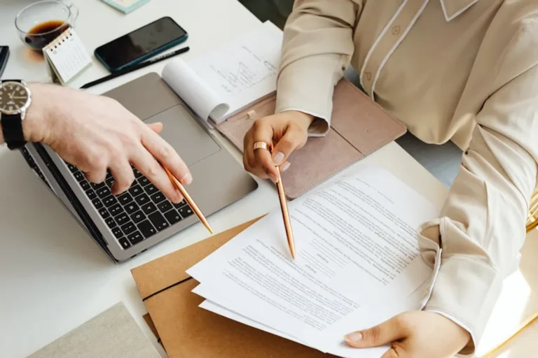 Lawyersclubindia Review: What It Is, Features, Safety, and Alternatives